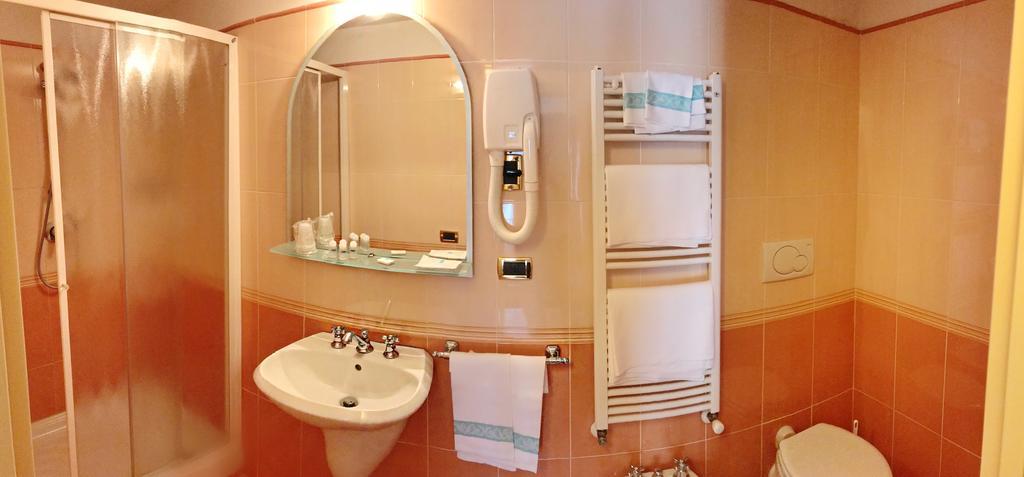 B&B Villa Primavera Pisa Bagian luar foto