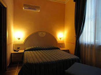 B&B Villa Primavera Pisa Bagian luar foto